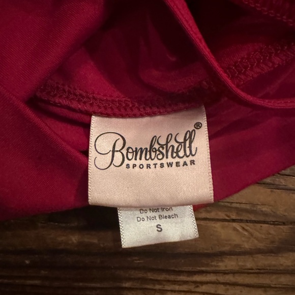 RARE Bombshell Sportswear Maroon Sexy Back Shorts - Picture 6 of 6